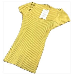 Zara Green Ribbed Knit Top